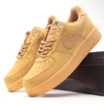 Nike Air Force Low cut Classic Sneakers - Wheat
